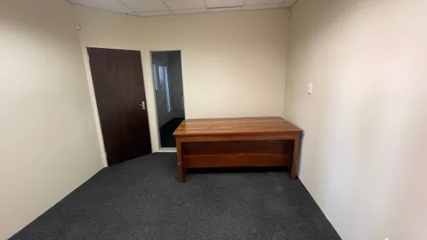 Office to let in Midrand (7)
